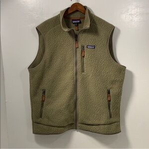 Patagonia Men's Olive Deep Pile Fleece Vest